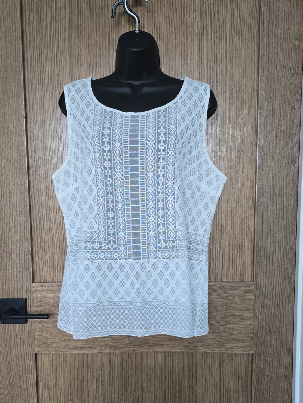 Bass White Lace Overlay Sleeveless Camisole - Size L